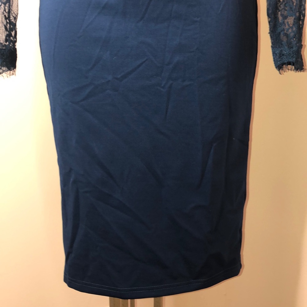 Dress - Picture 8 of 9